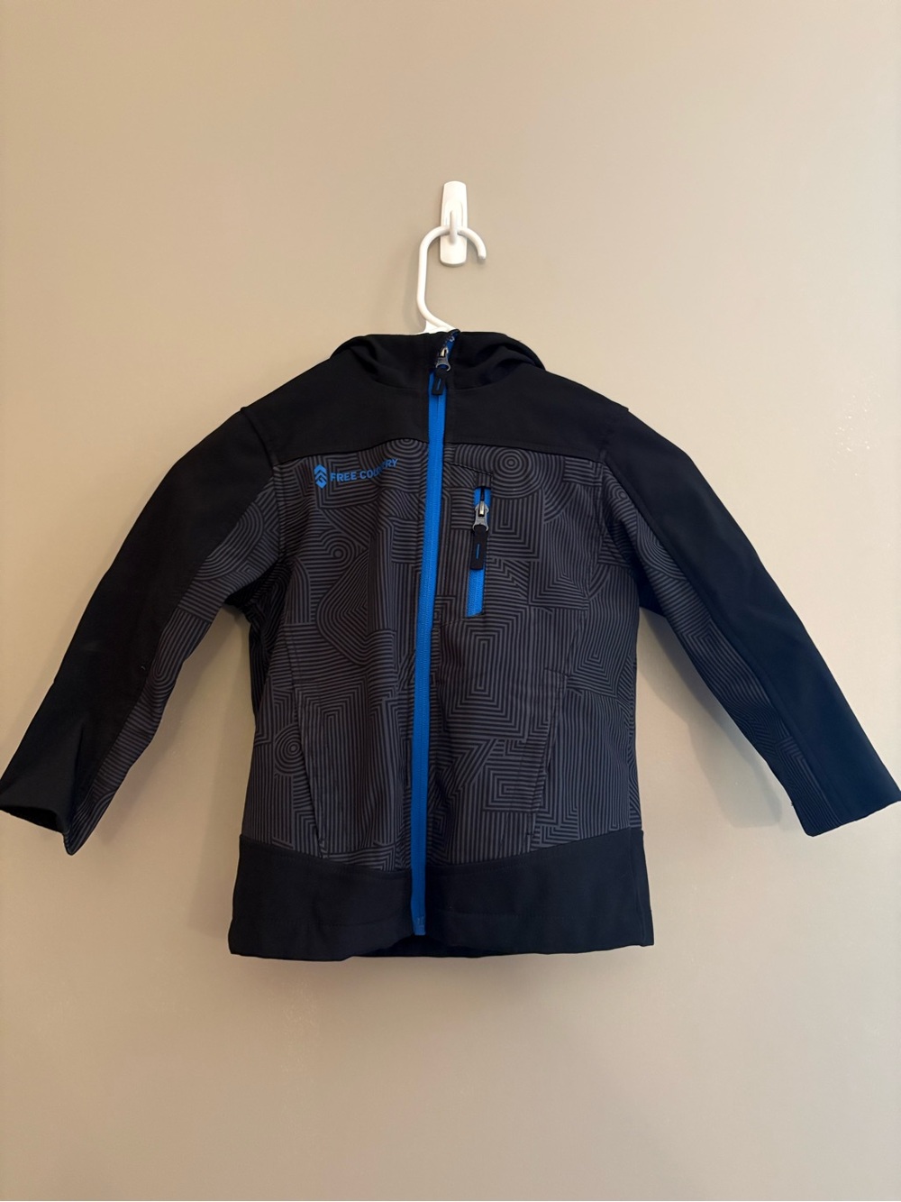 Free Country Kids' Black & Blue Softshell Jacket
